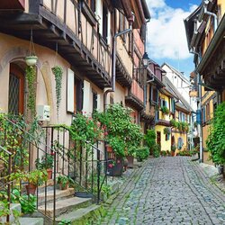 Пазл: strada acciottolata