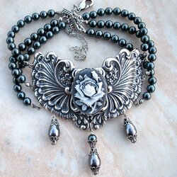 Пазл: Красивое колье 