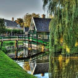 Пазл: Casa in riva all'acqua