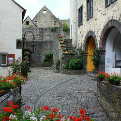 Пазл: Castello di Bürresheim. Cortile interno. Germania.