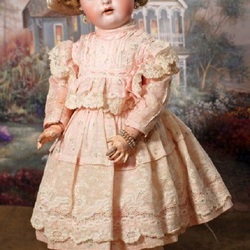 Пазл: Винтажная кукла