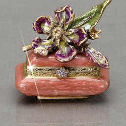 Пазл: Фарфоровая шкатулка