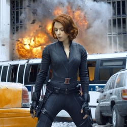 Пазл: Черная вдова