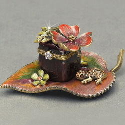 Пазл: Фарфоровая шкатулка