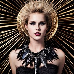 Пазл: Клэр Холт