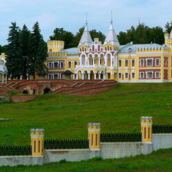 Пазл: Замок барона фон Дервиза