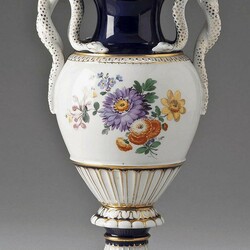 Пазл: Антикварная ваза