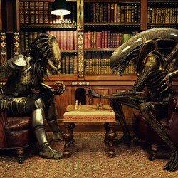 Пазл: Кто кого?