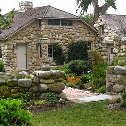 Пазл: Необычный домик