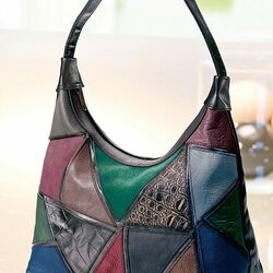 Пазл: Сумка из кусочков кожи