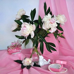 Пазл: Пионы, жемчуг и 