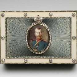 Пазл: Антикварная табакерка