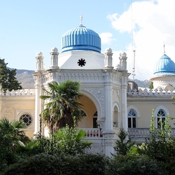 Пазл: Дворец эмира Бухарского в Ялте