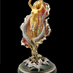 Пазл: Статуэтка