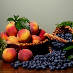 Пазл: Персики и черника