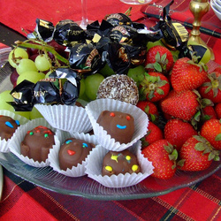 Пазл: Конфеты и ягоды