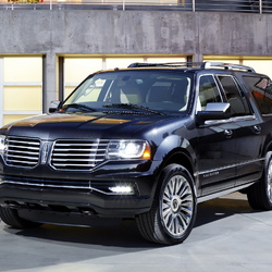 Пазл: Lincoln Navigator L