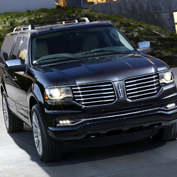 Пазл: Lincoln Navigator L