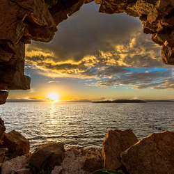 Пазл: Окно в закат