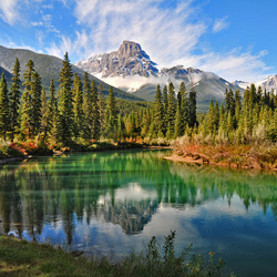 Пазл: Река в горах