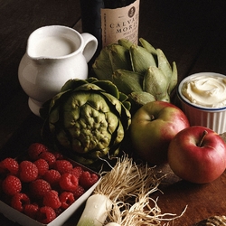 Пазл: Натюрморт с артишоками, яблоками и малиной