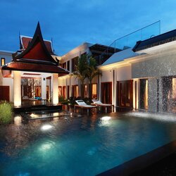 Пазл: Бассейн с водопадом