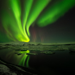 Пазл: Ночные переливы северного неба