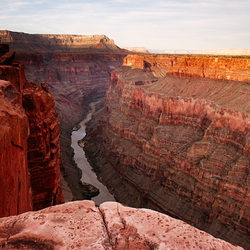 Пазл: Рядом с золотом Маккены