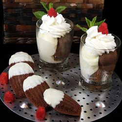 Пазл: Шоколадно - ягодный десерт