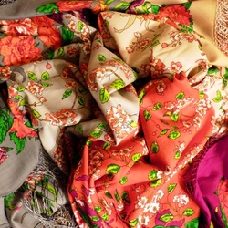 Пазл: Павлопосадские платки