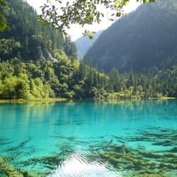 Пазл: Горное озеро