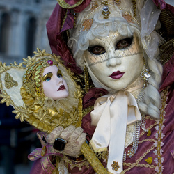 Пазл: Венецианская маска