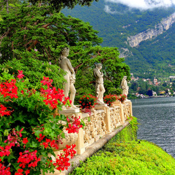 Пазл: Заборчик на берегу