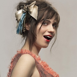 Пазл: Зои Дешанель