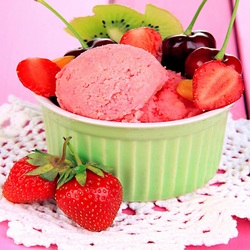 Пазл: Креманка с мороженым