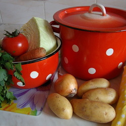 Пазл: Посуда в горошек