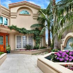 Пазл: Внутренний дворик