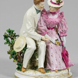 Пазл: Фарфоровая статуэтка