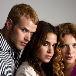 Пазл: Келлан Латс, Никки Рид и Рашель Лефевр