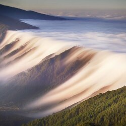Пазл: Водопад из облаков
