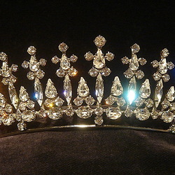 Пазл: Диадема с бриллиантами 