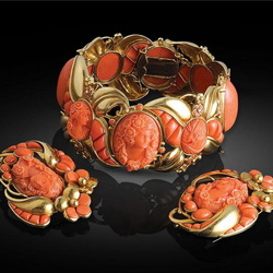 Пазл: Гарнитур ювелирных украшений