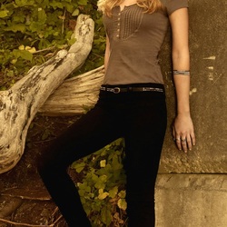 Пазл: Бритт Робертсон