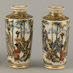 Пазл: Антикварные вазы