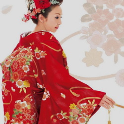 Пазл: Девушка в японском костюме