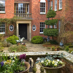 Пазл: Внутренний дворик. Англия