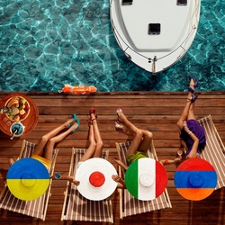 Пазл: Дамы загорают