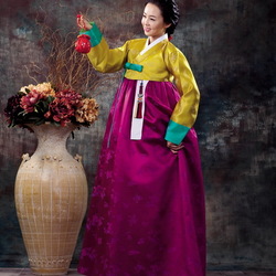 Пазл: Девушка в корейском костюме