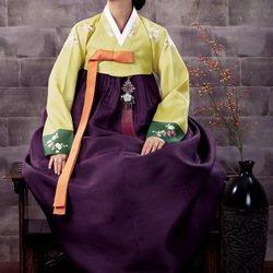 Пазл: Девушка в корейском костюме