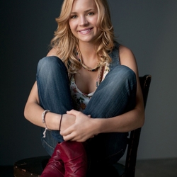 Пазл: Британи Робертсон